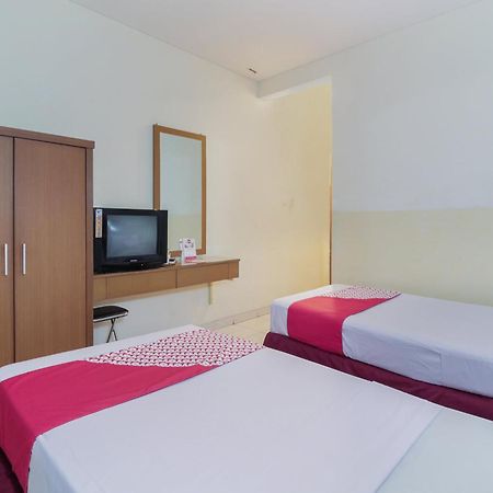 Capital O Galaxy Inn Bandung Exterior photo