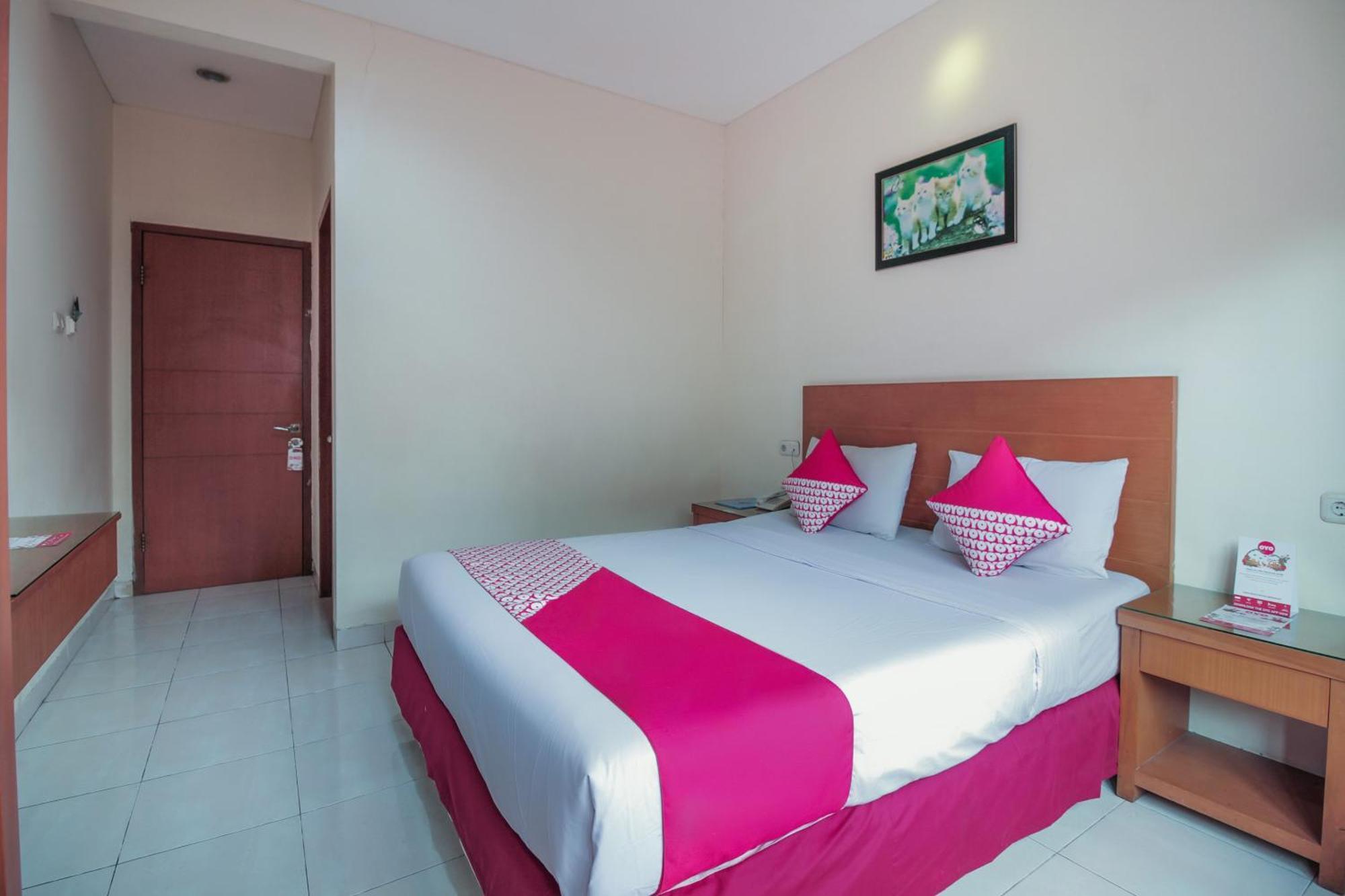 Capital O Galaxy Inn Bandung Exterior photo